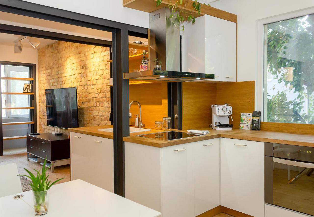 Bright & Spacious 1Bd Apartment With A Charming Balcony By Flat Mаnager Varna Bagian luar foto