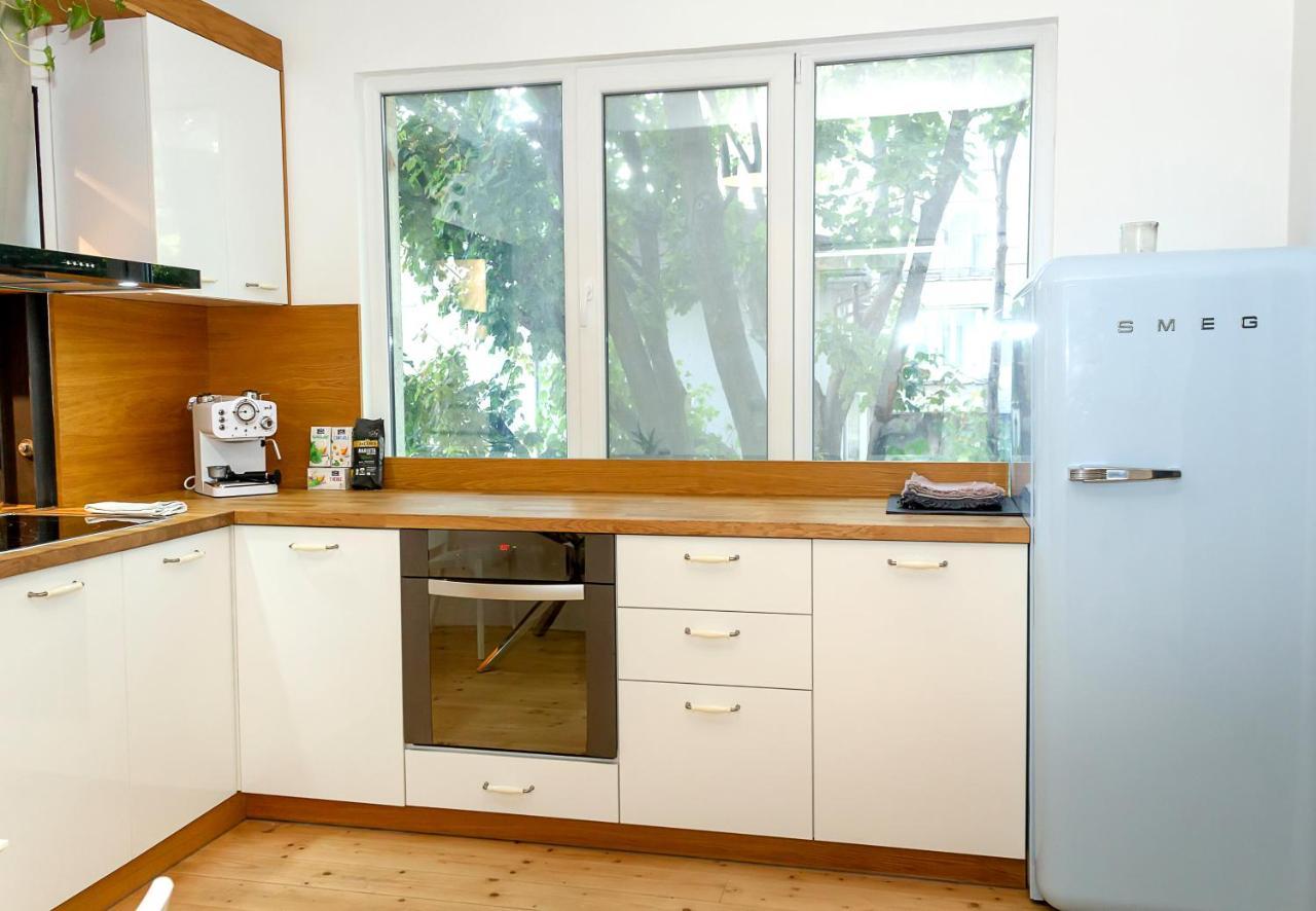 Bright & Spacious 1Bd Apartment With A Charming Balcony By Flat Mаnager Varna Bagian luar foto
